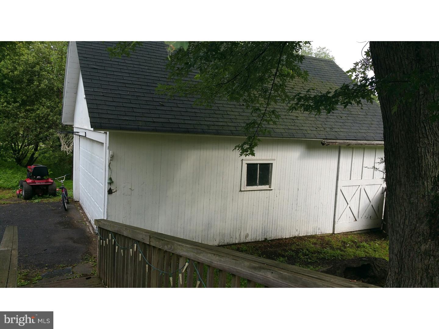 1633 Chestnut Ridge Road Upper Black Eddy, PA 18972 - Photo 4 of 21 Gallery Image 4