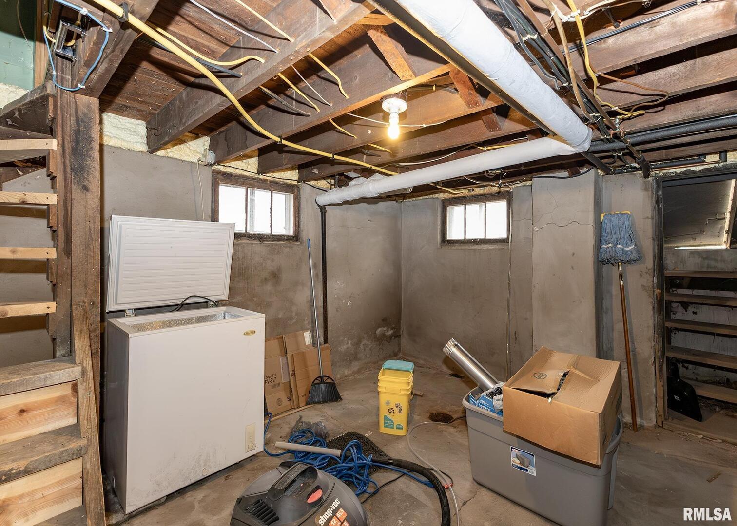 307 East Court Street Cambridge, IL 61238 - Photo 9 of 18