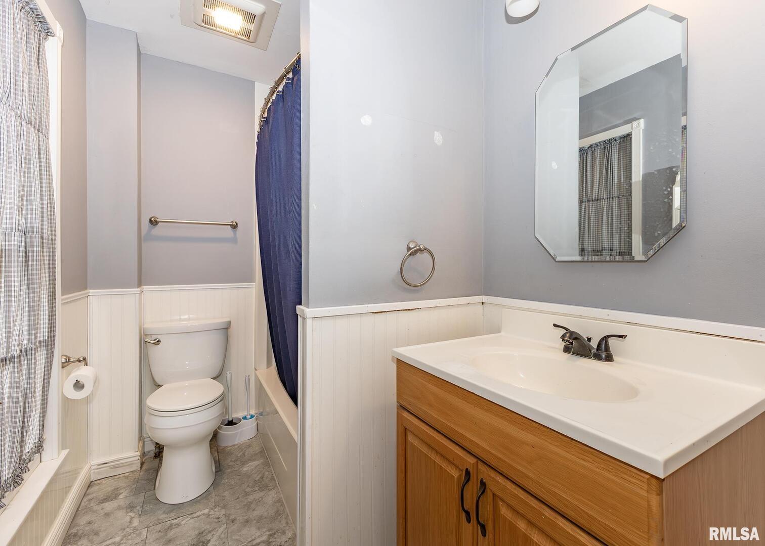 307 East Court Street Cambridge, IL 61238 - Photo 17 of 18