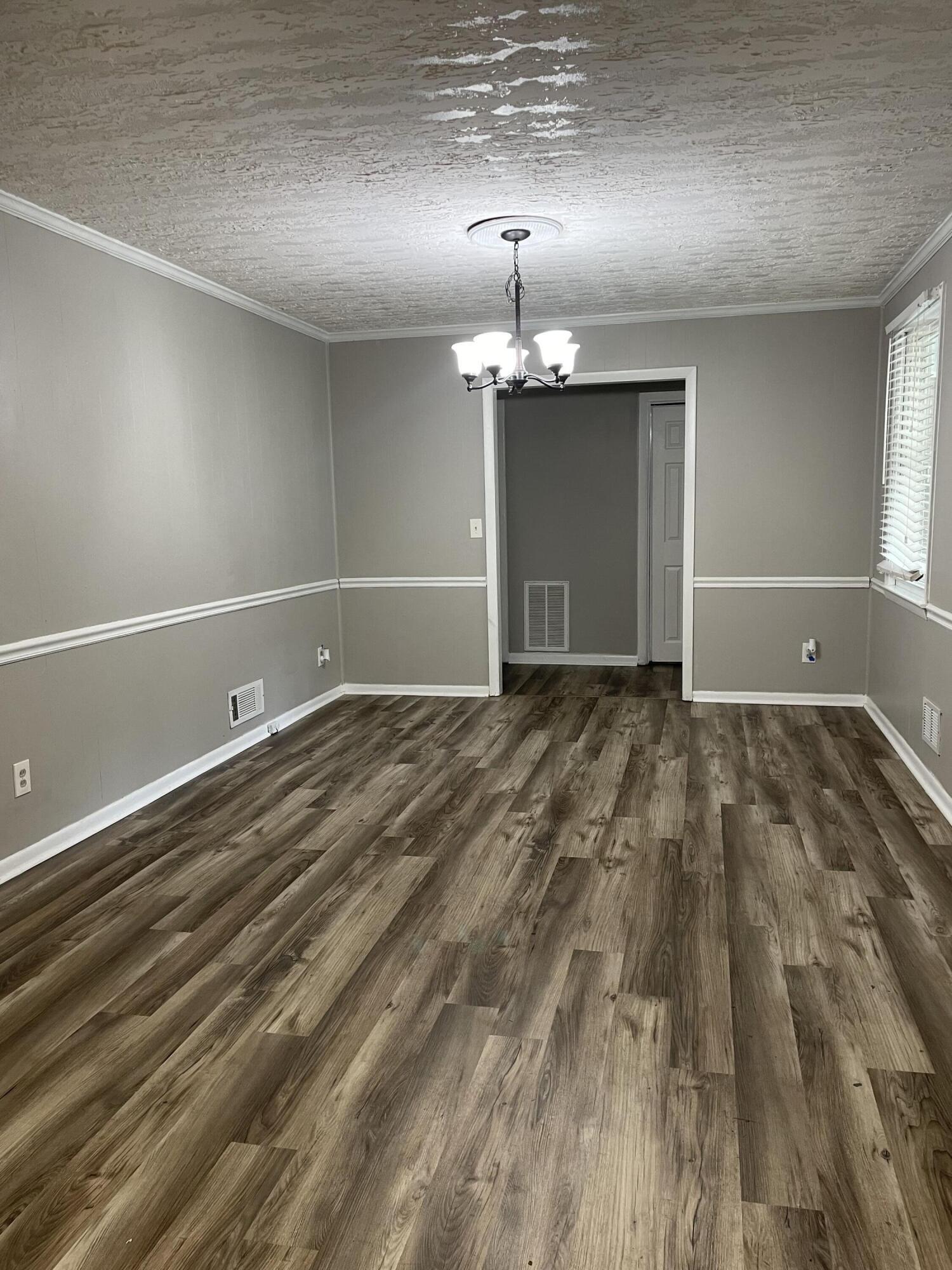 1910 Valley Spring Road Augusta, GA 30909 - Photo 2 of 15 IMG_2802