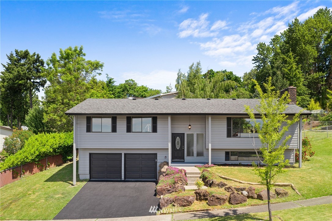 432 South 26th Street Renton, WA 98055 - Photo 2 of 30