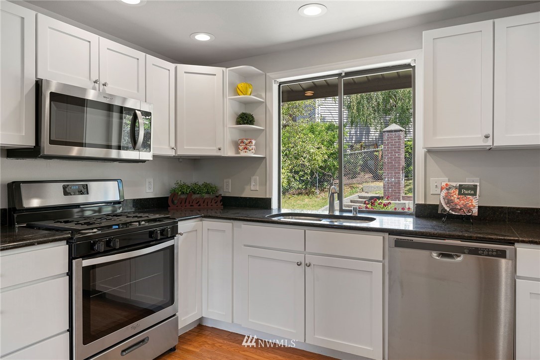 432 South 26th Street Renton, WA 98055 - Photo 12 of 30