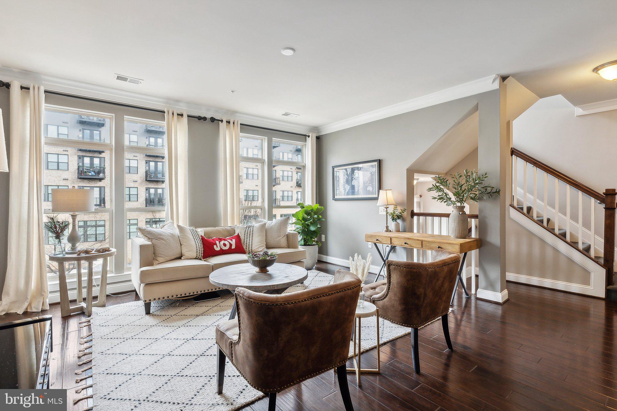 627 Diamondback Drive, Unit 15B Gaithersburg, MD 20878 - Photo 4 of 38