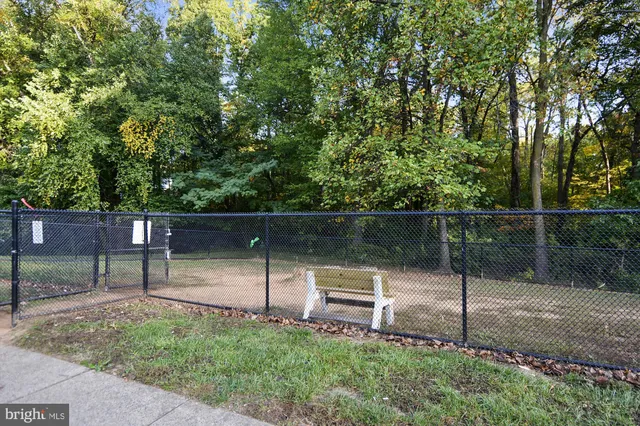 $1,900 | 7759 New Providence Drive, Unit 37, Falls Church, VA 22042