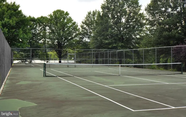 $1,900 | 7759 New Providence Drive, Unit 37, Falls Church, VA 22042