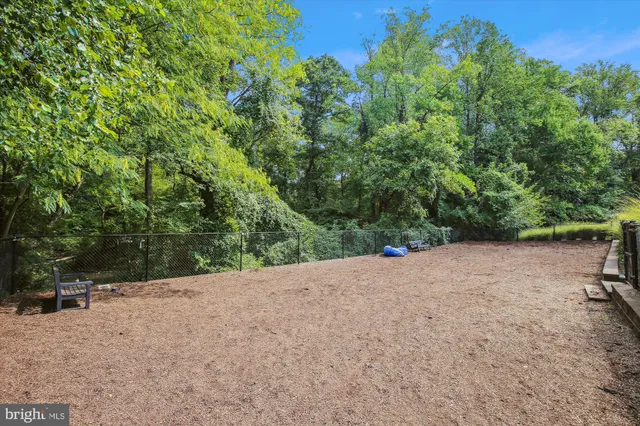 $1,900 | 7759 New Providence Drive, Unit 37, Falls Church, VA 22042