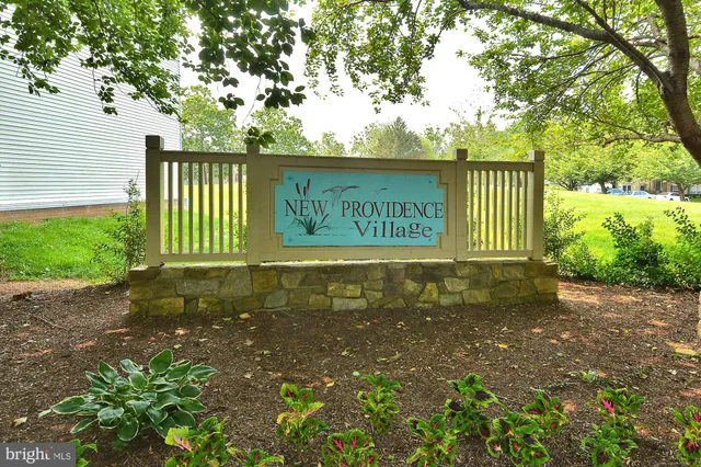 $1,900 | 7759 New Providence Drive, Unit 37, Falls Church, VA 22042