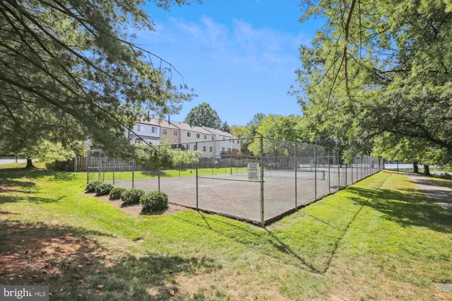 $1,900 | 7759 New Providence Drive, Unit 37, Falls Church, VA 22042