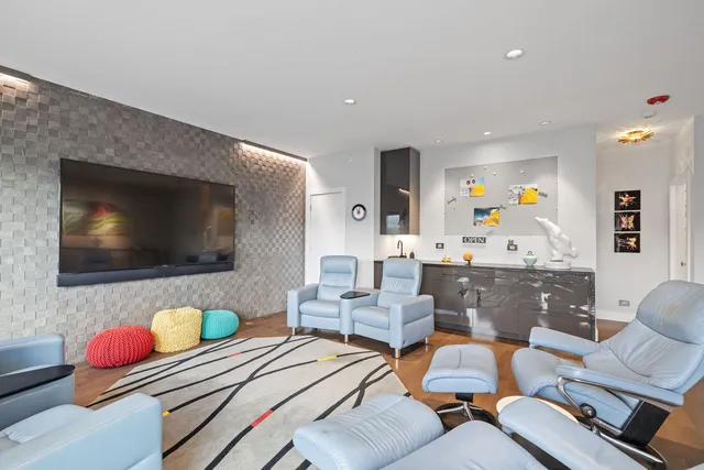 $1,500,000 | 353 East Liberty Drive, Wheaton, IL 60187