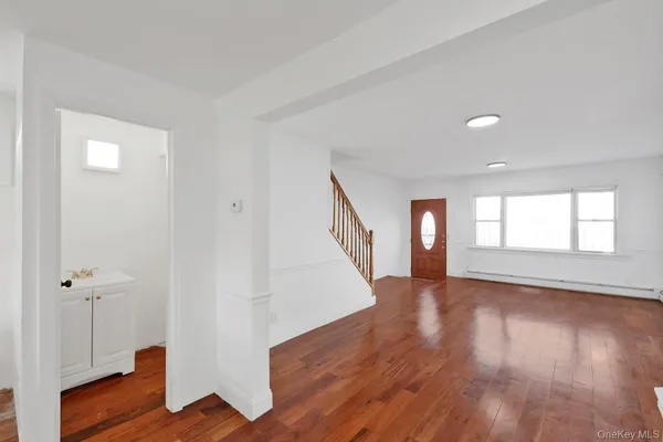 $849,000 | 164-18 109th Drive | Jamaica