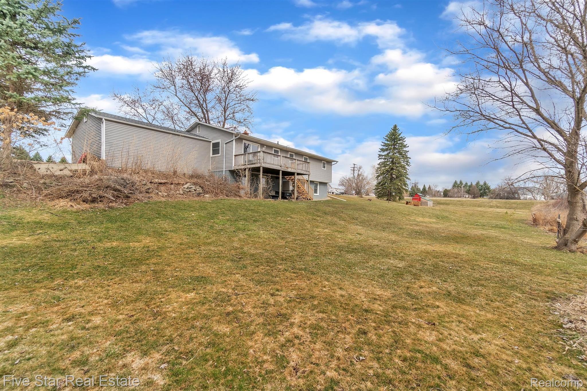 5500 North Henderson Road Davison, MI 48423 - Photo 37 of 48 37-5500-N-Henderson-Rd-WindowStill-Real-Estate-Photography-37.jpg