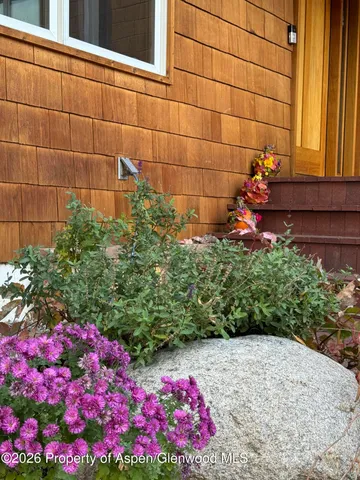 $1,100,000 | 605 West 9th Place, Glenwood Springs, CO 81601