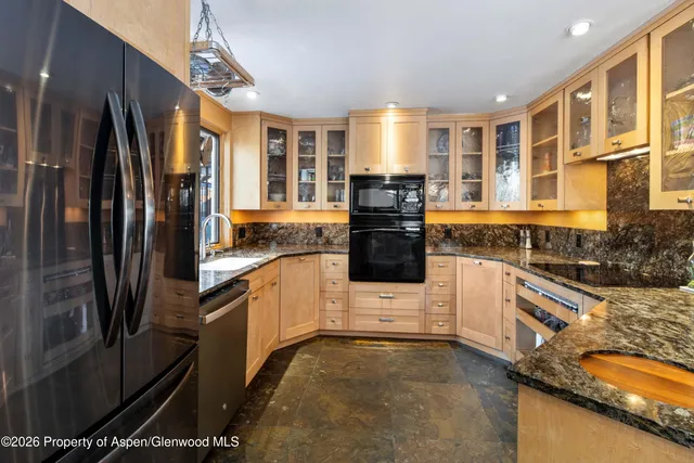 $1,100,000 | 605 West 9th Place, Glenwood Springs, CO 81601