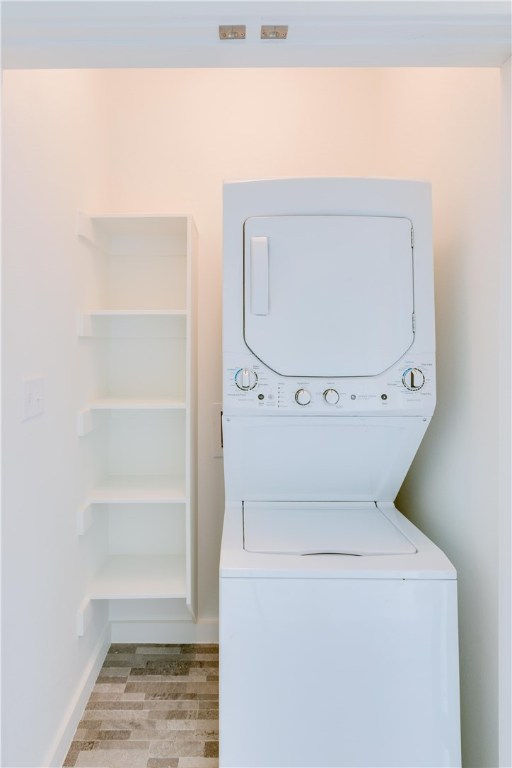 1906 East 17th Street, Unit 1 Austin, TX 78702 - Photo 24 of 33 a utility room with dryer and washer