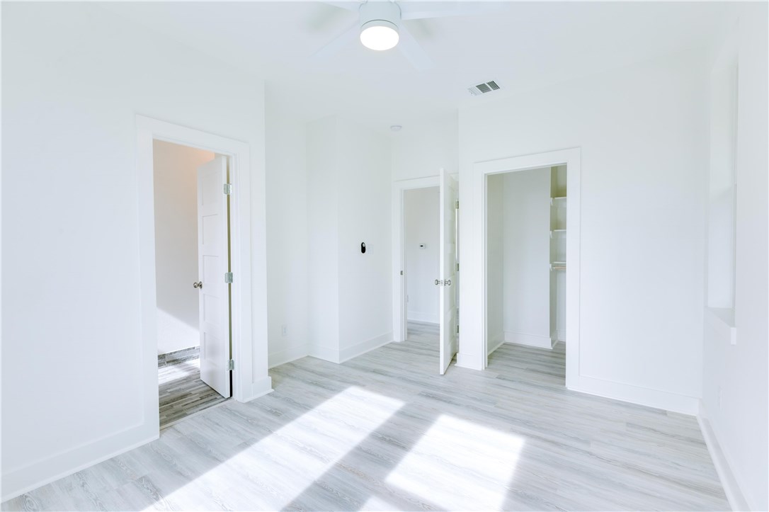 1906 East 17th Street, Unit 1 Austin, TX 78702 - Photo 28 of 33 a view of an empty room