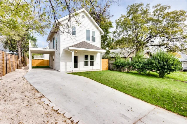 $2,995 | 1906 East 17th Street, Unit 1, Austin, TX 78702