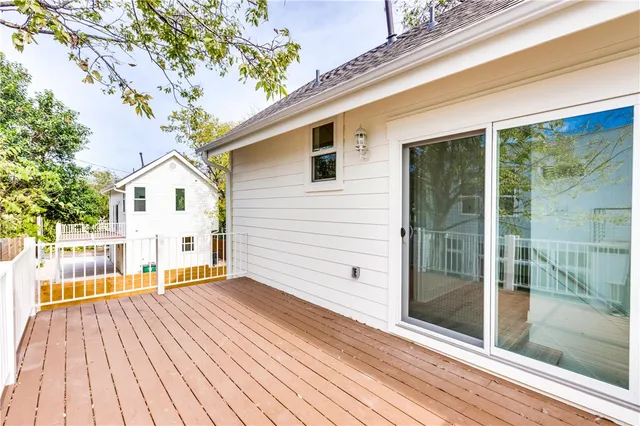 $2,995 | 1906 East 17th Street, Unit 1, Austin, TX 78702