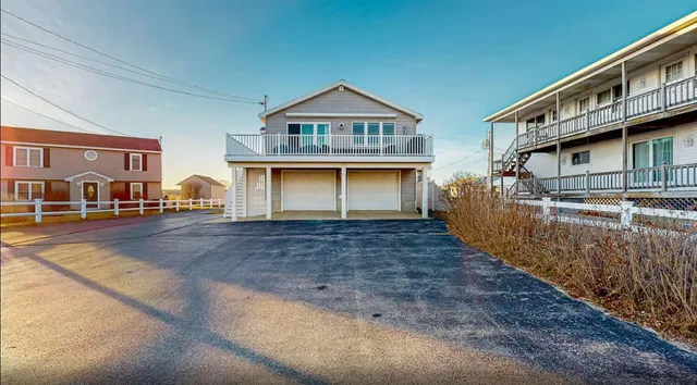 $1,100,000 | 301 Webhannet Drive, Wells, ME 04090