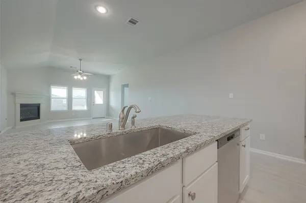 $2,200 | 32627 Dew Crest Street, Fulshear, TX 77423