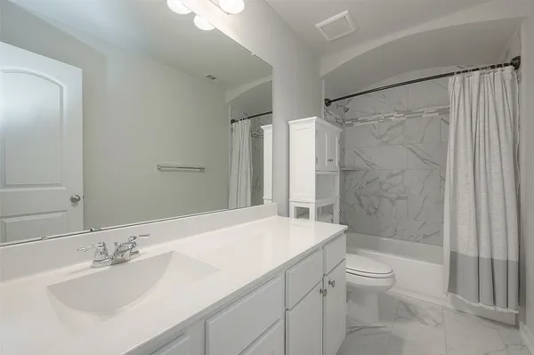 $2,200 | 32627 Dew Crest Street, Fulshear, TX 77423