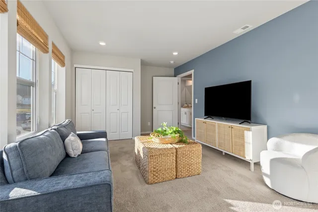 $644,995 | 8400 Ostrom Avenue Southeast, Unit 30, Lacey, WA 98513