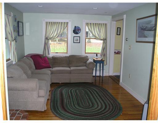 401 Pleasant Point Road Cushing, ME 04563 - Photo 8 of 9 Den/Family/Great Room.