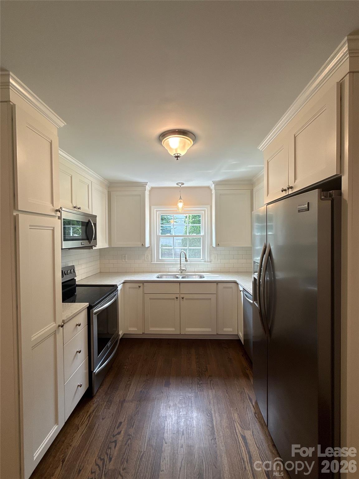 4834 Fairheath Road Charlotte, NC 28210 - Photo 6 of 17 Gallery Image 6