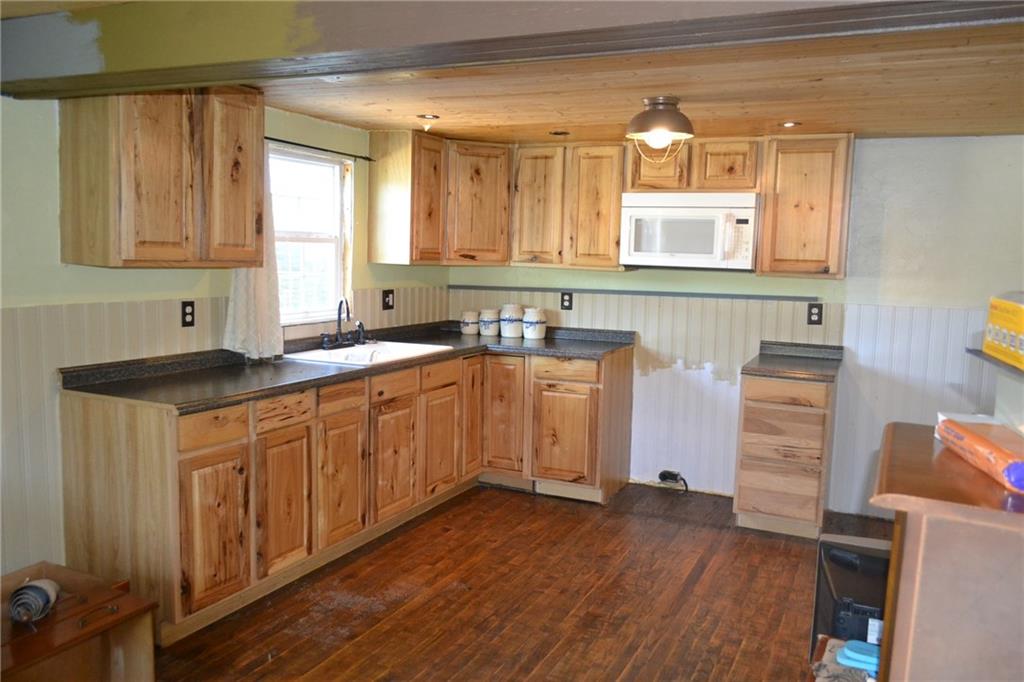 128 Deems Park Road Daisytown, PA 15427 - Photo 3 of 18 Gallery Image 3