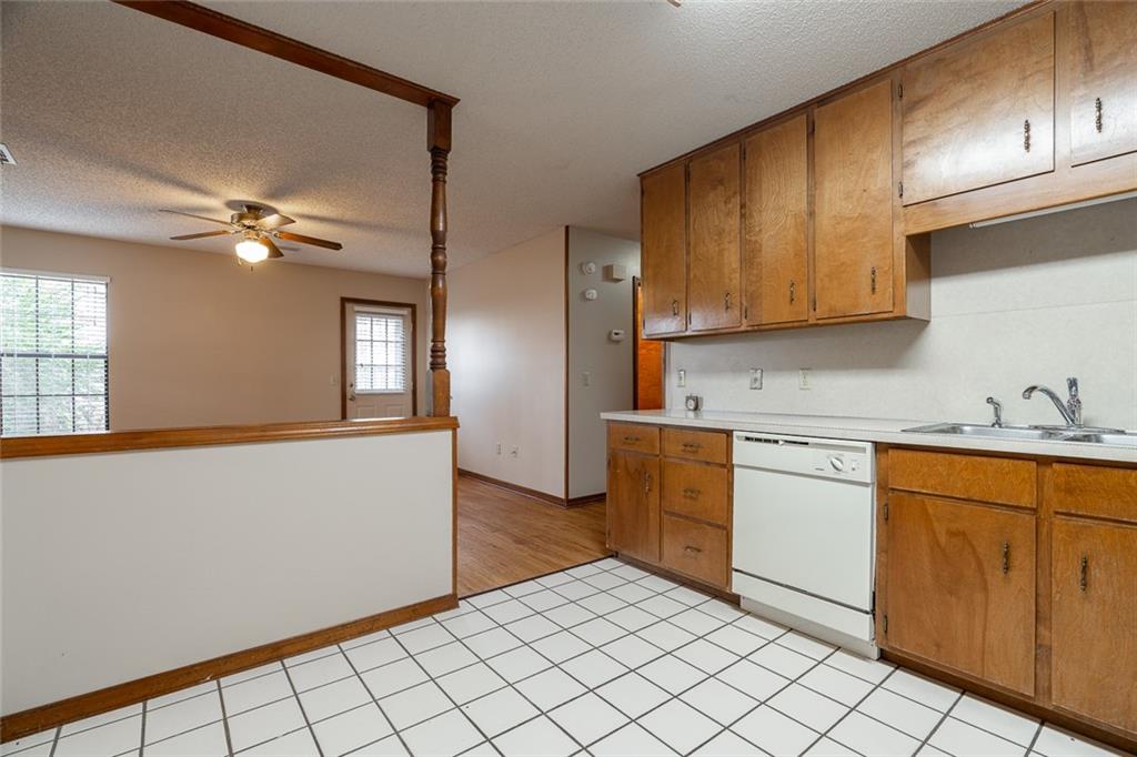 374 North Crossover Road Fayetteville, AR 72701 - Photo 12 of 19 Gallery Image 12