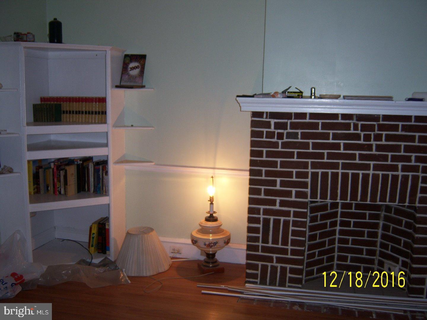 291 Copley Road Upper Darby, PA 19082 - Photo 17 of 22 Living Room