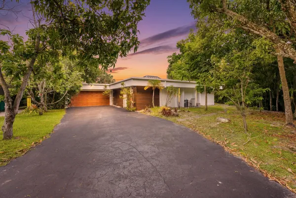$849,999 | 4400 Queen Palm Lane, Tamarac, FL 33319