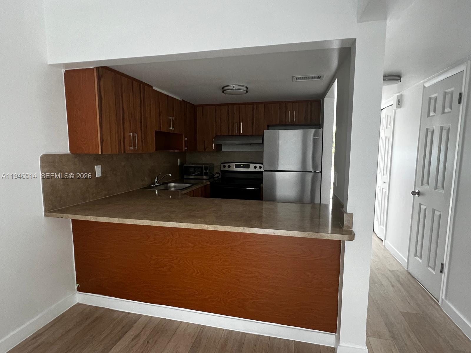 324 West 74th Place, Unit 6 Hialeah, FL 33014 - Photo 4 of 13