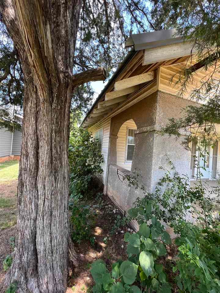 609 Locust Street Perry, OK 73077 - Photo 8 of 11 Gallery Image 8