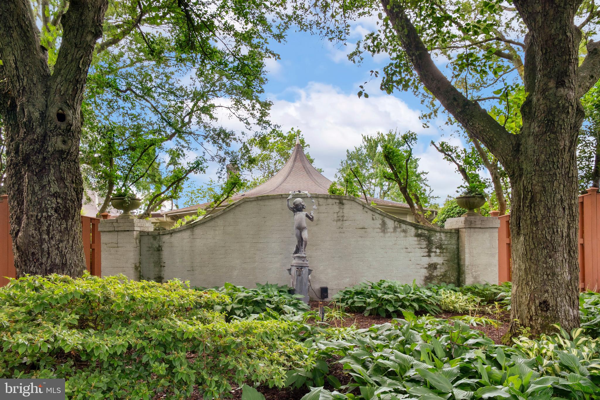 9791 Pintail Place St. Michaels, MD 21663 - Photo 75 of 80 front view of a house with a tree