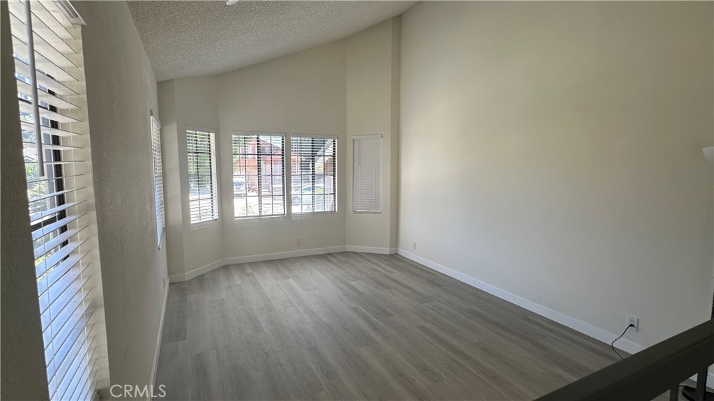 35 Rainbow Ridge Road Pomona, CA 91766 - Photo 4 of 30