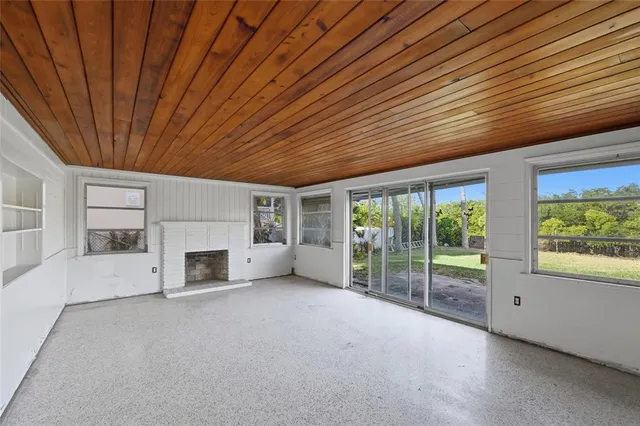 $1,295,000 | 514 77th Street, Holmes Beach, FL 34217