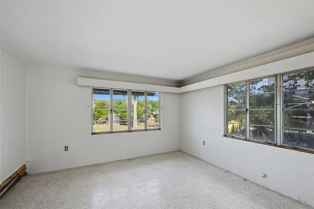 $1,295,000 | 514 77th Street, Holmes Beach, FL 34217