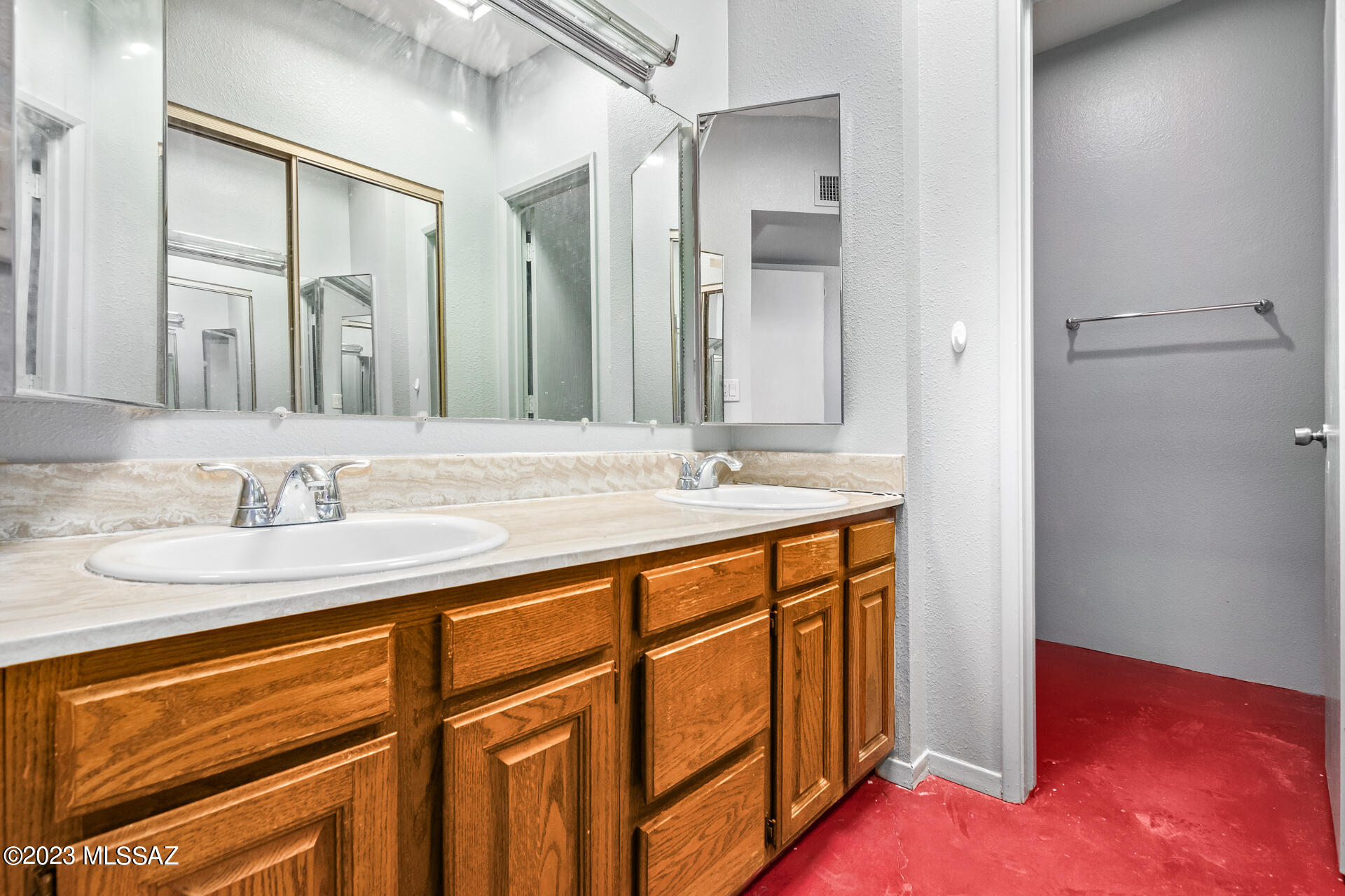 1949 North Swan Road, Unit 4 Tucson, AZ 85712 - Photo 10 of 17 Gallery Image 10