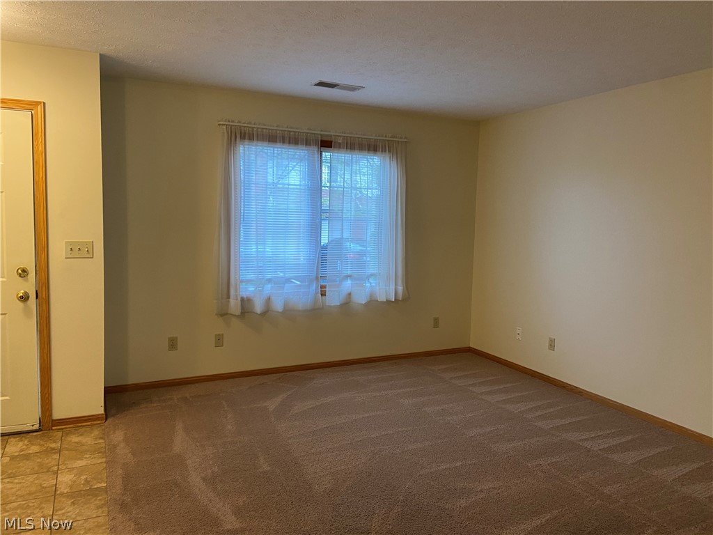 1430 Reimer Road, Unit C Wadsworth, OH 44281 - Photo 2 of 22 Gallery Image 2