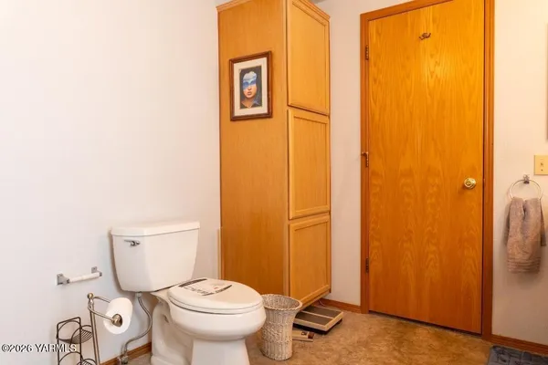 $269,500 | 3701 Gun Club Road, Unit 111, Yakima, WA 98901