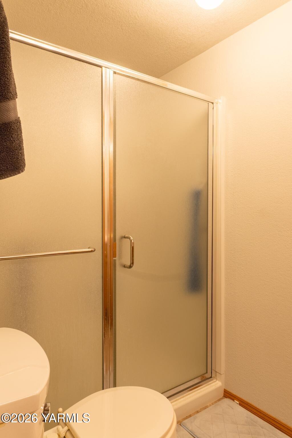 3701 Gun Club Road, Unit 111 Yakima, WA 98901 - Photo 16 of 30 master bath view 4