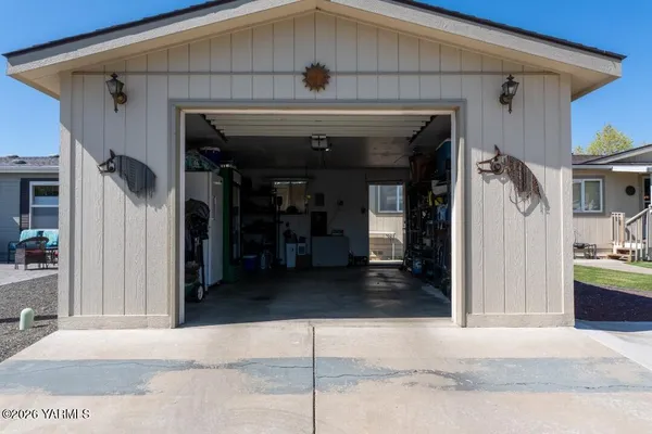 $269,500 | 3701 Gun Club Road, Unit 111, Yakima, WA 98901