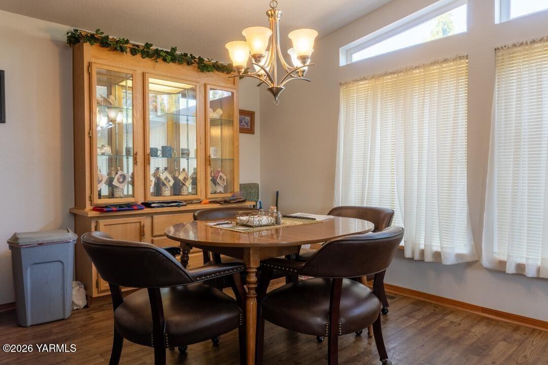 3701 Gun Club Road, Unit 111 Yakima, WA 98901 - Photo 6 of 30 dining
