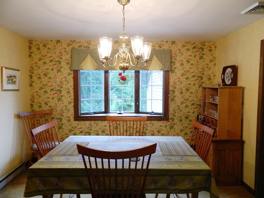 35 Whittier Road Billerica, MA 01821 - Photo 4 of 23 Gallery Image 4