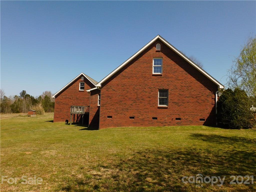 3800 Sherer Road Sharon, SC 29742 - Photo 34 of 42 a view of a house with yard