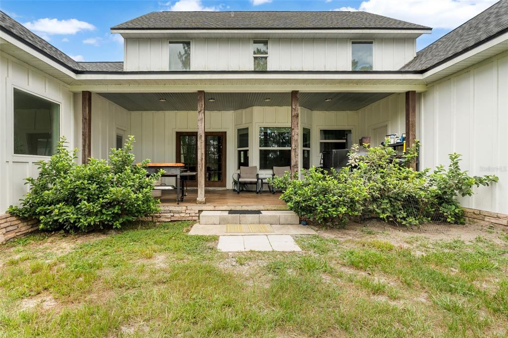 15971 Southeast 64th Street Lake Butler, FL 32054 - Photo 37 of 44 front view of a house