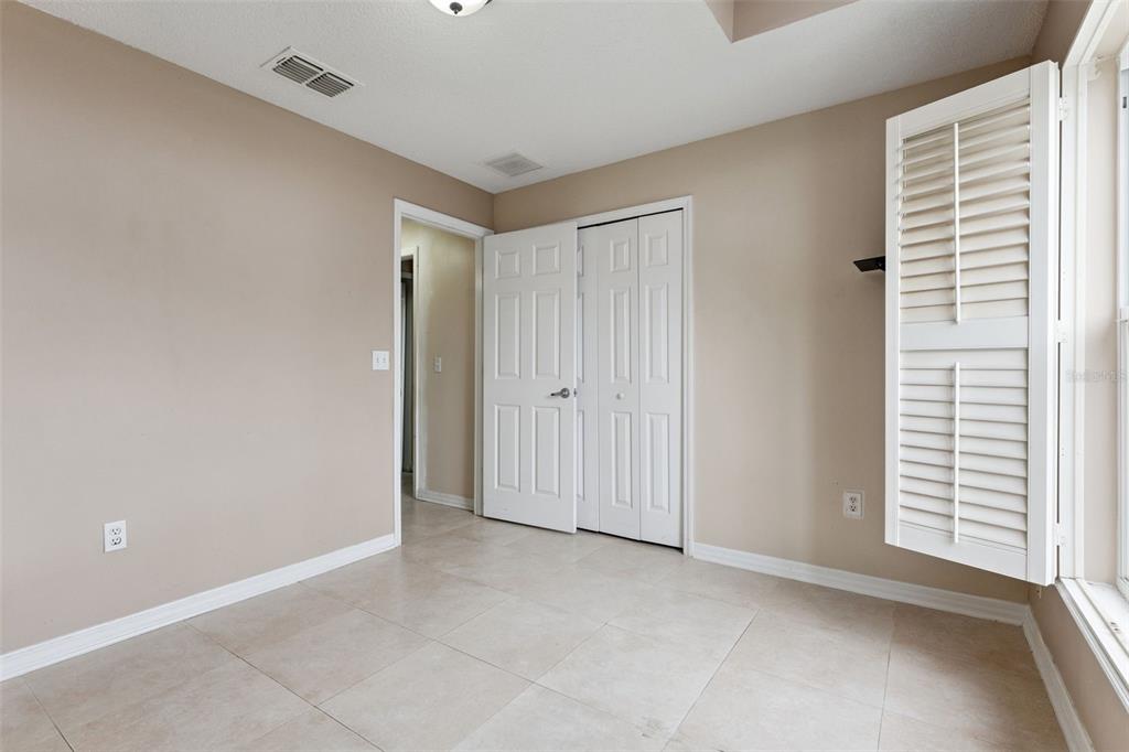 1008 Old Barn Road Orlando, FL 32825 - Photo 7 of 23