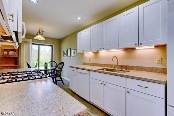 $475,000 | 11 Park Edge, Berkeley Heights, NJ 07922