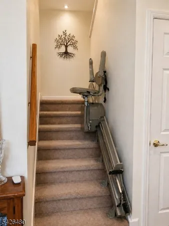 $475,000 | 11 Park Edge, Berkeley Heights, NJ 07922