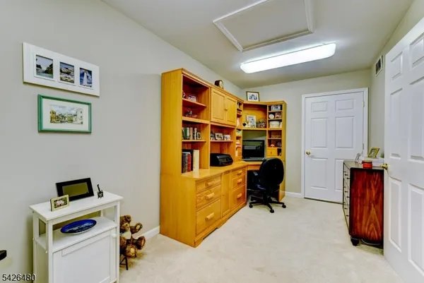 $475,000 | 11 Park Edge, Berkeley Heights, NJ 07922